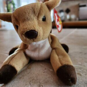 Whisper the deer by Ty